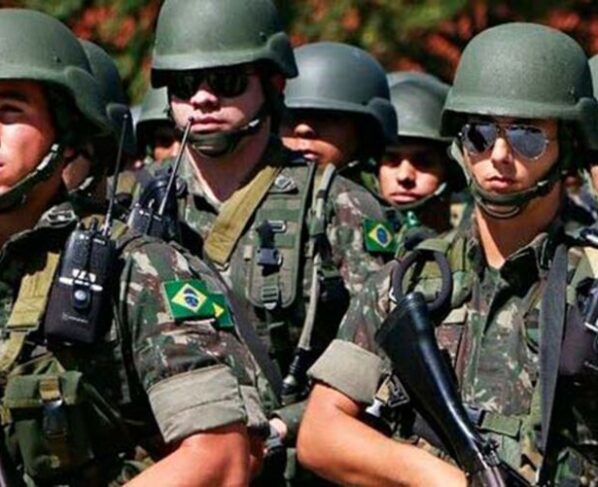 O governo editou medida provisória (MP) que reajusta a remuneração nas Forças Armadas em 4,5% em abril. Outra alta de 4,5% está programada para 2026.