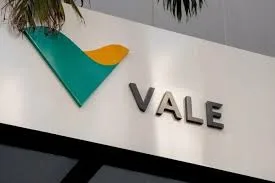 As posições estão disponíveis para profissionais de diferentes níveis de formação e áreas de atuação