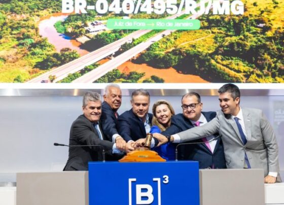O ministro dos Transportes, Renan Filho, durante a batida de martelo do leilão, realizado na B3 (Bolsa de Valores de São Paulo)