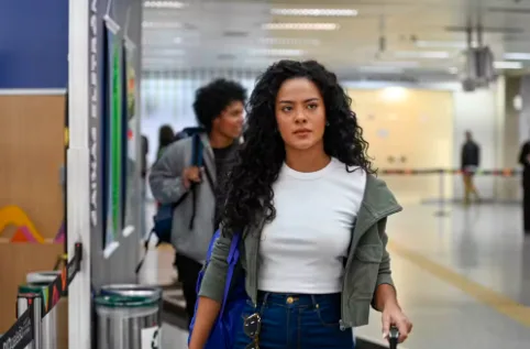 O primeiro capítulo do remake de "Vale Tudo" mostrou dinamismo e potencial, em contraste com o medo de todos que gostamos de novela tínhamos de ver
