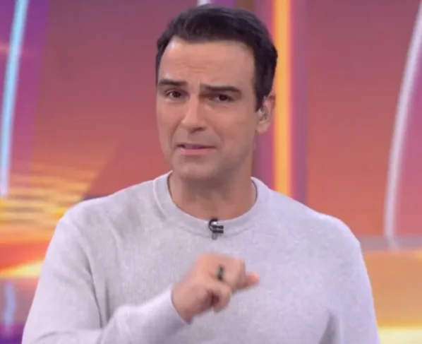 Domingo Tadeu vai anunciar mais um saindo do BBB 25. Foto: globo