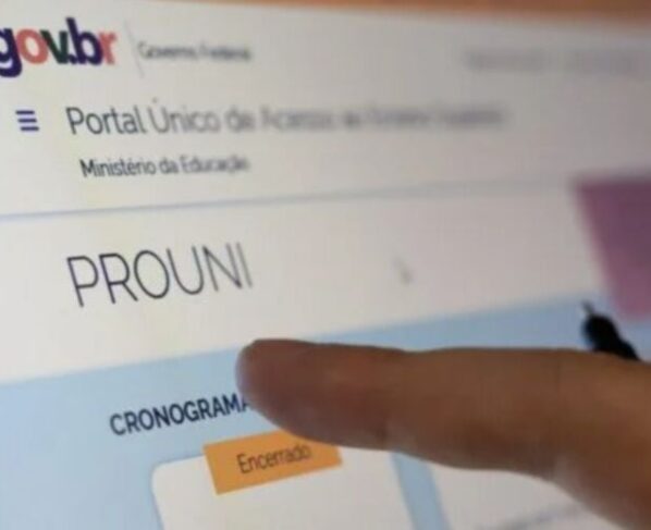Estudantes podem conferir se foram pré-selecionados no Portal Único de Acesso.