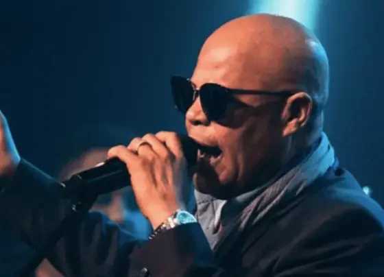 O renomado cantor de merengue Rubby Pérez faleceu aos 69 anos vítima do desabamento do teto da boate Jet Set