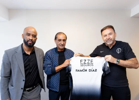O Corinthians anunciou nesta quinta-feira (17) a demissão do técnico Ramón Díaz. O argentino de 65 anos não resistiu ao mau desempenho do time