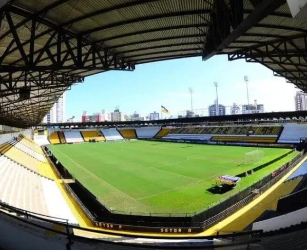 Estádio Heriberto Hülse