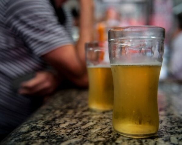 cerveja álcool bar