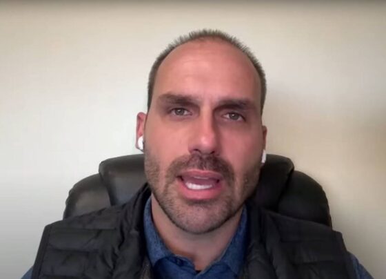 Imagem colorida do senador Eduardo Bolsonaro