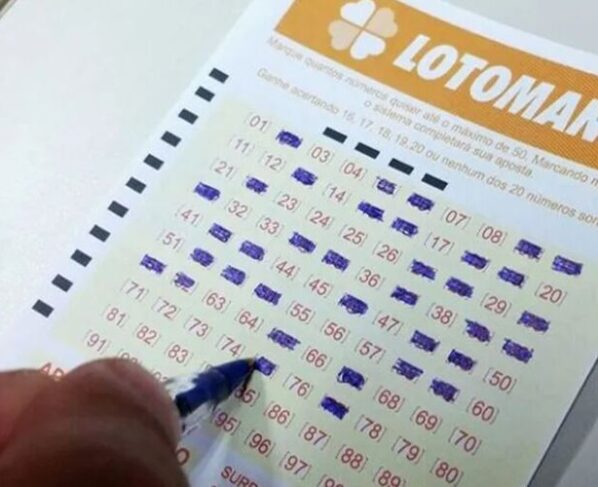 Os resultados dos sorteios da Lotomania são divulgados três vezes por semana, às segundas, quartas e sextas-feiras, sempre às 20 horas.