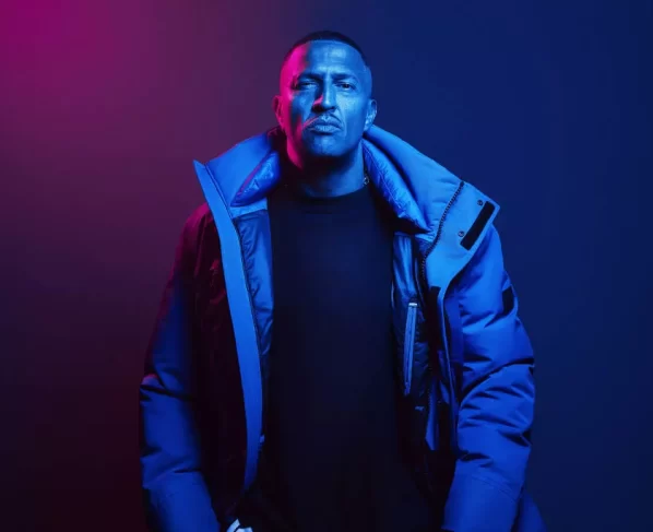Mano Brown vai lançar livro com entrevistas de podcast