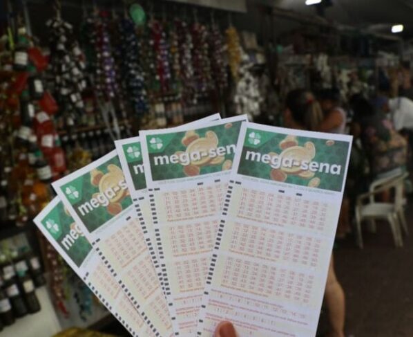 A Caixa Econômica Federal realizou, na noite deste sábado (10), o sorteio do concurso 2861 da Mega-Sena.