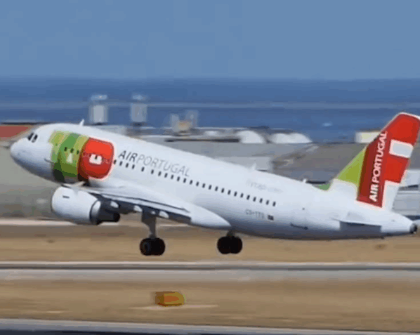 Na imagem, um avião da TAP