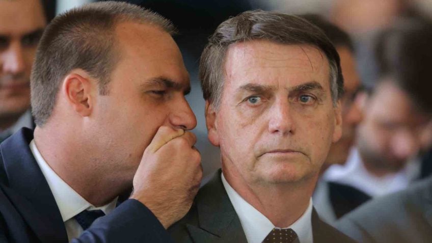 Jair Bolsonaro e Eduardo Bolsonaro