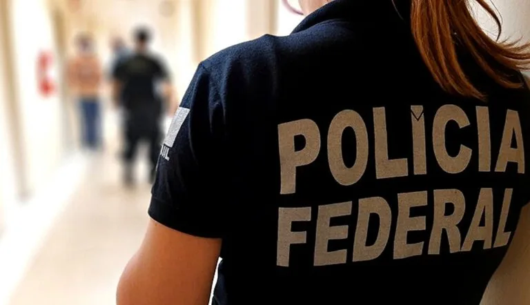 A Polícia Federal deflagrou nesta quarta-feira (28) a sétima fase da Operação Sisamnes, que investiga suspeitas de vazamentos e venda de decisões em gabinetes do STJ (Superior Tribunal de Justiça).