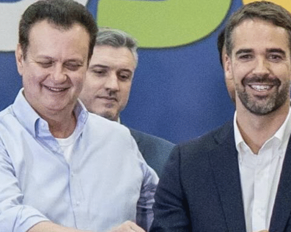 O presidente do PSD, Gilberto Kassab, e o governador do Rio Grande do Sul, Eduardo Leite (dir.), durante a filiação do agora ex-tucano ao partido