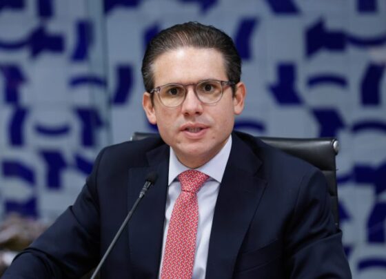 Hugo Motta na reunião de líderes