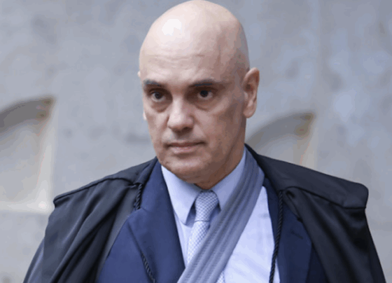 Alexandre de Moraes em sessão plenária