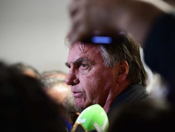 O ex-presidente Jair Bolsonaro e sete aliados dele respondem a cinco crimes no STF, entre os quais, golpe de Estado -  (crédito: Saulo Cruz/Agência Senado)