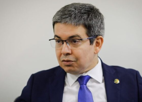 O senador Randolfe Rodrigues é líder do Governo no Congresso