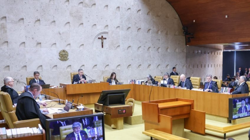 Na imagem acima, o plenário do STF durante a sessão de 29 de maio de 2025