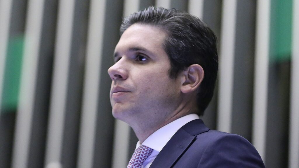 Zarattini diz que Hugo vai entregar relatoria da MP Fiscal para o PT